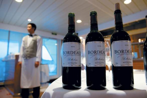 Paul Gauguin Cruises MS Paul Gauguin Wine 2 ©Paul Gauguin Cruises.jpg